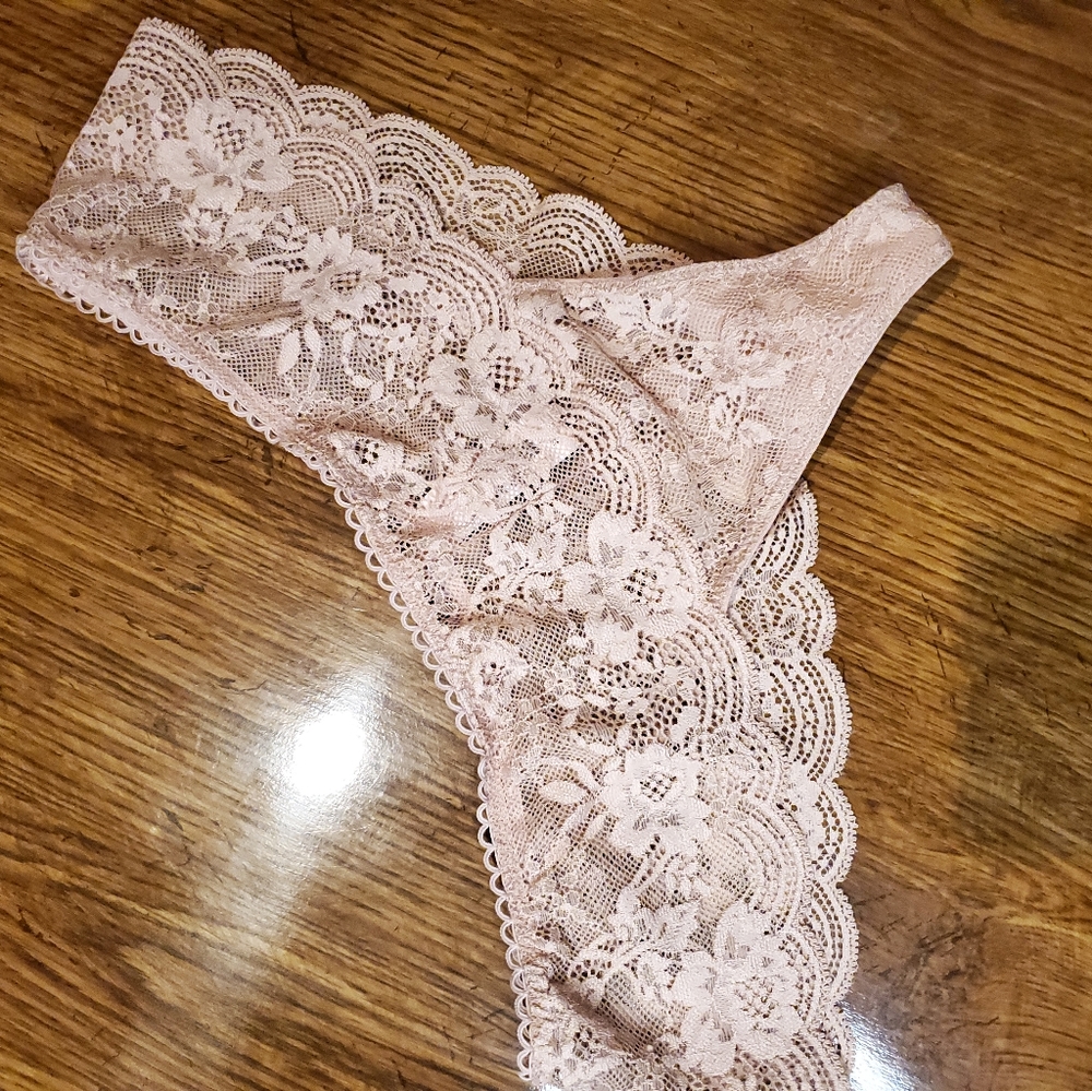 Victoria's Secret Wide Side Thong